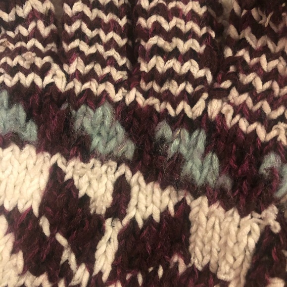 Bernie Mittens 🖤 - Picture 4 of 4